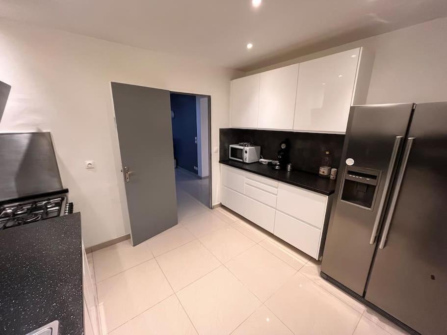 Maison Dans Residence Pavillonnaire Paisible Cannes-Ecluse Bagian luar foto
