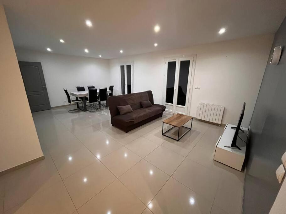 Maison Dans Residence Pavillonnaire Paisible Cannes-Ecluse Bagian luar foto